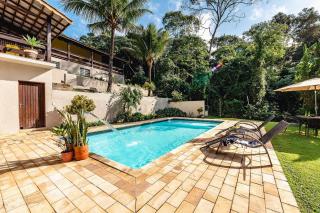 Refúgio e diversão para FAMÍLIAS a 60 min de SP - Piscina, Churrasqueira, wifi 300Mbps - PETFRIENDLY - 2