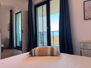 Sea Horizon Apartment - 1