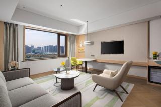 Holiday Inn Zhengzhou High-Tech Zone by IHG - 2