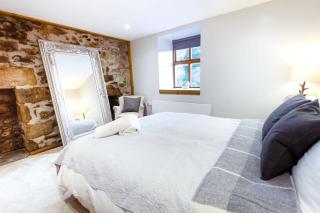 5 Bed 2 Bath Cottage with HotTub & Sauna - 3