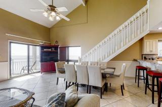 3rd Floor Condo Amenities Beach Access Beach Equipment Included - 6