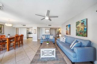 Renovated 5th-Floor Condo w Private Beach Balcony Shared Pool Clubhouse & Tennis - 5
