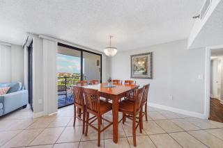 Renovated 5th-Floor Condo w Private Beach Balcony Shared Pool Clubhouse & Tennis - 1