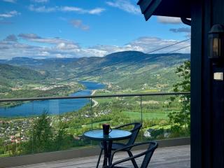 Hafjell cabin ski in ski out and stunning views - 9
