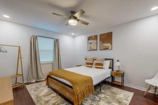 Coastal condo in a great location with balcony open interior washer & dryer & AC - 1