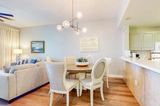 Bright getaway w gorgeous views - close to restaurants - 6