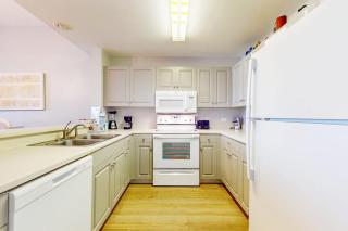Bright getaway w gorgeous views - close to restaurants - 2