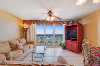 Ocean-view condo with central AC pool & hot tub access & balcony - 7
