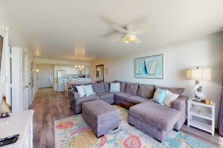 3rd-floor Gulf-view condo at beachfront resort with pools hot tub & two gyms - 6