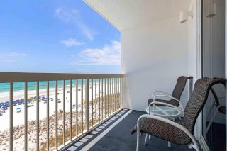 Beachfront condo with gorgeous Gulf view balcony pools & hot tub - 9