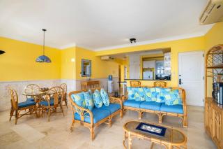 Beachfront 2BR Condo by Alicia Beach - 7