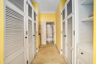 Beachfront 2BR Condo by Alicia Beach - 2