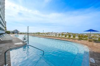 Gulf-front 10th-floor condo with stunning Gulf views pools & hot tubs - 7