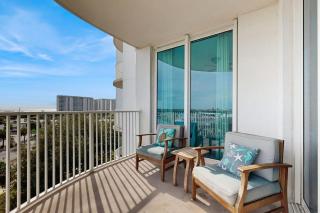Resort condo with amazing pool hot tub tennis fitness center & Wifi - 9