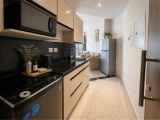 Luxury 36th Floor Sky Suite Alamein NE Towers - 5