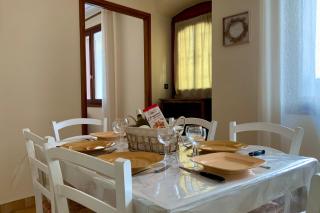Villa Isabelle- Large bright house with courtyard! - 2