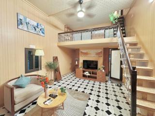 3 bedroom house - 4 beds - Hoan Kiem lake - Authentic local alley - 9