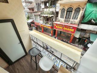 3 bedroom house - 4 beds - Hoan Kiem lake - Authentic local alley - 7