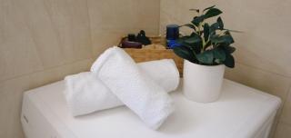 Stunning Gold Apartment with Oasis Pool - Solin - 1