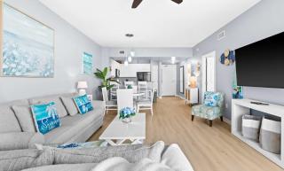 Gorgeous coastal condo with shared pool and private balcony - 2