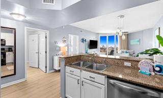 Gorgeous coastal condo with shared pool and private balcony - 3