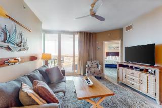 Seventh floor inviting open condo w shared pool & hot tub near everything - 8