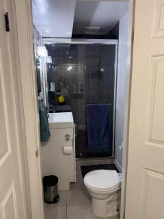 Cozy Room Ensuite Bath & Own Entrance Peaceful Stay - 4