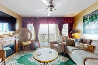 Poolside Villas 306 - 9