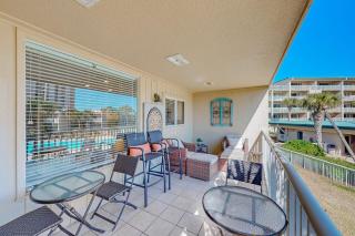 2nd-floor condo with beach access pool tennis courts & on-site laundry - 8