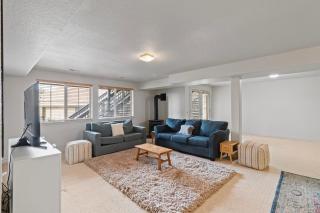 Sun Peak by All Seasons Resort Lodging - 1