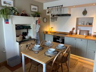 1 Keepers Cottage Skeabost Bridge Isle Of Skye - 7