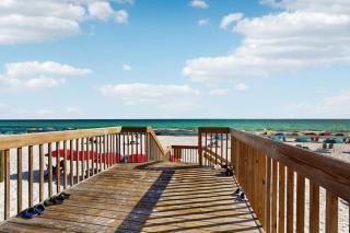 Calming condo with hot tub tennis court pool & balcony - 5