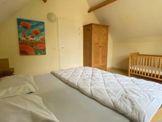 Cozy Beach House Beautiful Water View, WiFi & Parking - 7