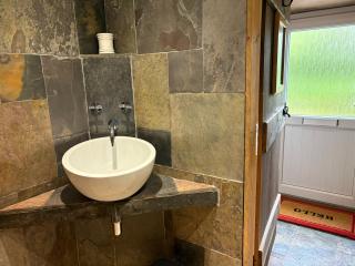 Cosy Cottage Retreat in edinbane - 3