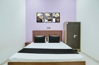 Spot On Hotel Amar Palace - 1