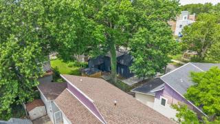 Spacious 3BR PetFriendly Retreat Near DT Cleveland - 2