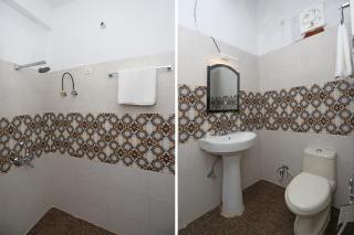 Collection-O Sara Grand Near Ram Manohar Lohia hospital - 1