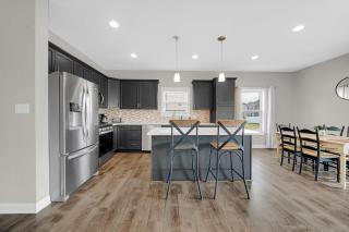 Family Home in Cedar Lake - 4 Mi to the Water - 5