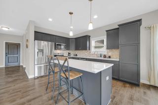 Family Home in Cedar Lake - 4 Mi to the Water - 4