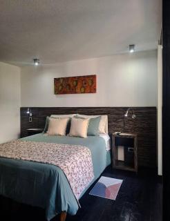 descubre santiago desde portugal cercano a mall y metros - 7