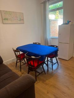 Comfortable Single Rooms Near Derby City Centre - 3