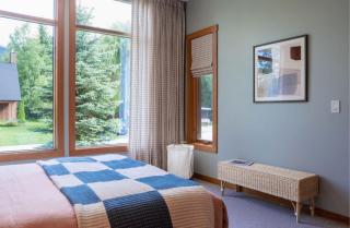 Great Escape Chalet Revelstoke - 1