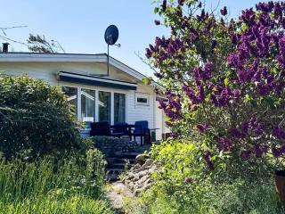 4 star holiday home in Hamburgsund - 2