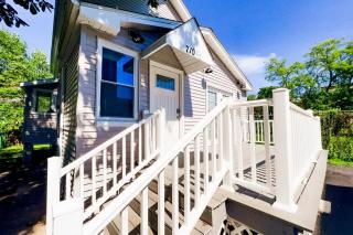 2 Homes 1 Stay-7BR Niagara Falls Compound - 2