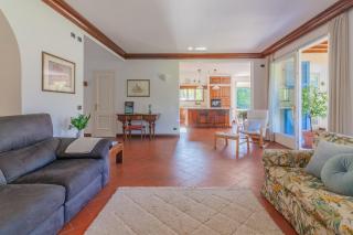 Breezeway home 2 - 2