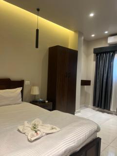 King Hotel - 0