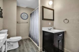 Niagara Falls Retreat - 4