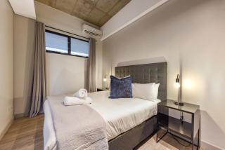 The Lineal 106 - Bright & Modern 1BR in Sandton Pool - Fast Wi-Fi - 4