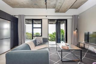 The Lineal 106 - Bright & Modern 1BR in Sandton Pool - Fast Wi-Fi - 2