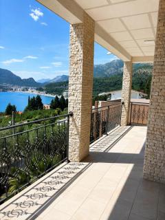 Luxury Sea View Duplex with Private Parking - 1